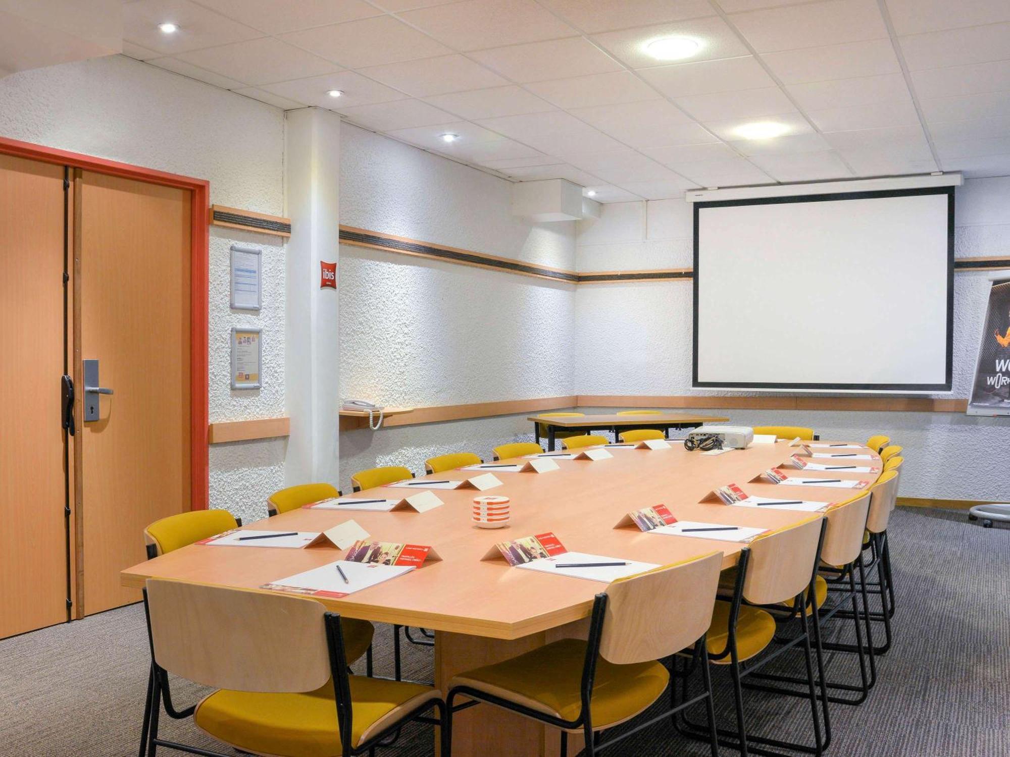 Hotel Ibis Gare Part Dieu 3*